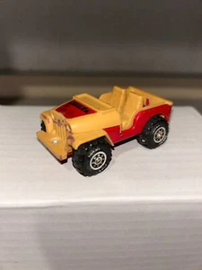 VINTAGE - Tonka Red and Tan Jeep - Metal and Plastic - 1979 - MADE IN HONG KONG - Picture 1 of 10