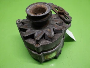 Alternatore ORIGINALE VW PASSAT Estate (3A5, 35I) 1991 - Foto 1 di 3