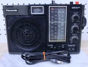 Nice Used Vintage 1970's Panasonic Model RF-40 AM/FM Portable Radio - Japan Made - Picture 1 of 12
