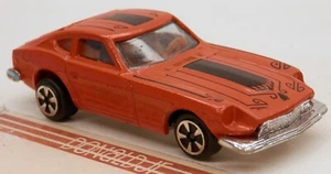 Coche Kidco Datsun 240Z naranja 240 Z Z con escotilla de apertura escala 1/64 - Imagen 1 de 2