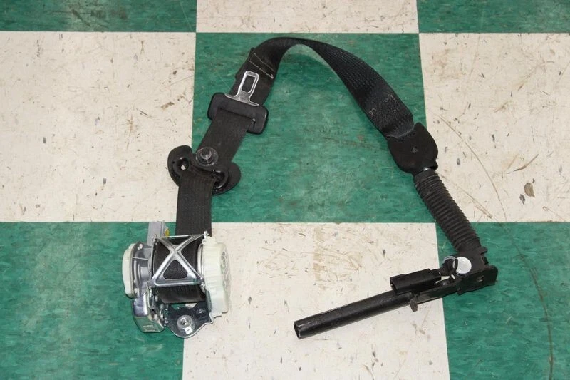 2016-2019 Ford Explorer Front Left Driver Seat Belt Retractor Black OEM - Image 1 of 1