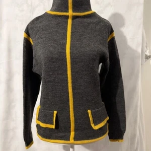 Old Colony Wool Sweater M/L Vintage Charcoal Gray Gold Cottagecore Academia - Picture 1 of 4