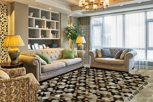 Modern Patchwork Cowhide Rug - Large Real Leather Area Carpet 2-20 - Bild 1 von 8