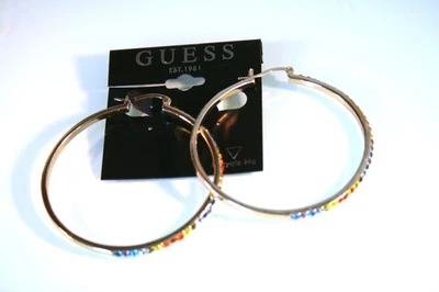 Pendientes de aro grandes de cristal arco iris tono dorado Guess, 2,25" Foto 1 de 2