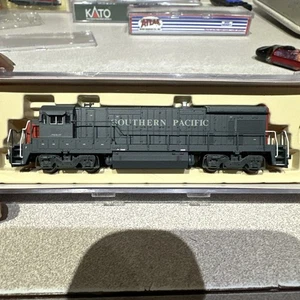 Atlas N Scale Southern Pacific B23-7 DCC Ready - Picture 1 of 11