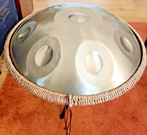 Handpan | 55cm | 12 Noten | 440 Hz - d-moll | 1,2 mm Stahl | Hand made | wie neu - Bild 1 von 14