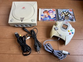 SEGA DreamCast Console (HKT-3000) & Controller with 2 Game Japanese 0228