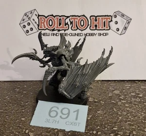 Warhammer 40k Tyranid Prime montado y recubierto de base. - Imagen 1 de 1