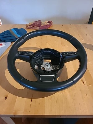 AUDI A3 2015-2016 VOLANTE CON INTERRUPTORES DE CONTROL CONJUNTO OEM Foto 1 de 4