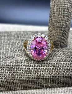CAMROSE & KROSS JACQUELINE KENNEDY Pink Kunzite & CRYSTAL 24 Kt RING SIZE 11 NEW - Picture 1 of 11