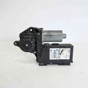 AUDI A4 8EC, B7 Fensterhebermotor hinten rechts 8E0959802E 2.7 Diesel 3990478 - Picture 1 of 4