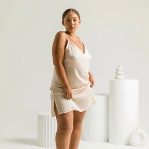 Ettitude Oat Sateen Slip Dress Size Small New In Box - Picture 1 of 9
