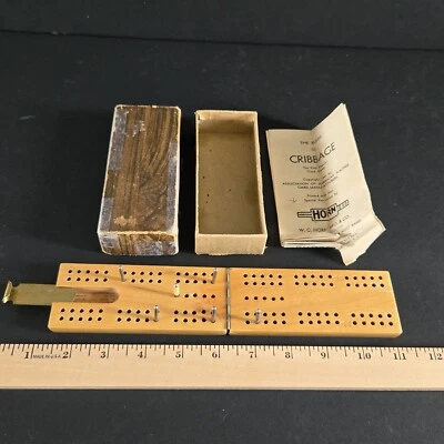 VINTAGE 1941 HORN Solid Wood Hinged Cribbage Board 4 Pegs Instructions Box USA - Image 1 of 4
