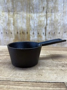 2-Cup Cast Iron Cooking Pot Mini-Cast Iron Soup & Stew Pot Small Cast Iron Sauce - Picture 1 of 8