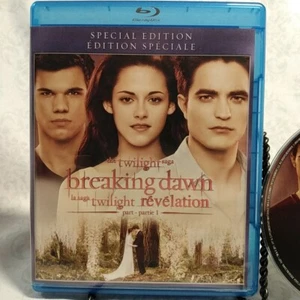 The Twilight Saga: Breaking Dawn, Part 1 (Blu-ray, 2011) - Picture 1 of 3