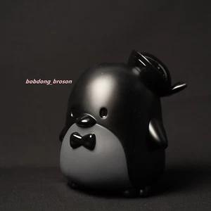 UNBOX TUXEDO SAM UNBOX IN BLACK 2nd Soft VINYL H12CM Sofubi Figure - Picture 1 of 2