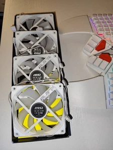 4xFANS (MSI ARGB PWM 120mm) + Adapter from MSI MAG PANO M100R PZ - Bild 1 von 2