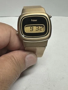 New Old Stock Pulsar LCD Unisex Watch - Picture 1 of 7