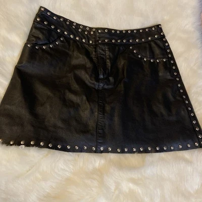 Minifalda Steve Madden Vintage Cuero Tachonado Talla 8 Negra Años 90 Forrada Foto 1 de 4