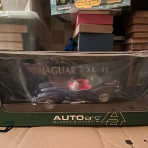 Autoart 1/18 Scale Diecast Jaguar XK SS - Picture 1 of 6