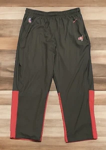 Pantaloni caldi Nike Tampa Bay Buccaneers NFL Team Issued allenamento nero-rosso uomo 4XL - Foto 1 di 7