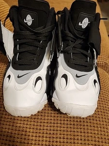 Nike Air Max Speed Turf Chlorophyll Size 11 Men 5252225103 - Picture 1 of 8