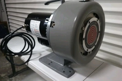 Bomba de desplazamiento seco Agilent PTS06001UNIV RECONSTRUIDA 100-240V 12 meses de garantía  Foto 1 de 4