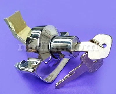 Ferrari 250 GTE tampa do porta-malas abridor de botão novo - Imagem 1 de 2