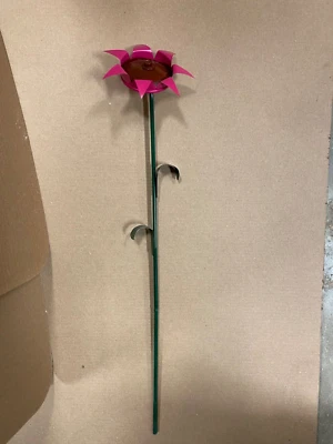 recycled metal magenta sunflower garden stake yard art lawn ornament 22" tall - Image 1 of 2