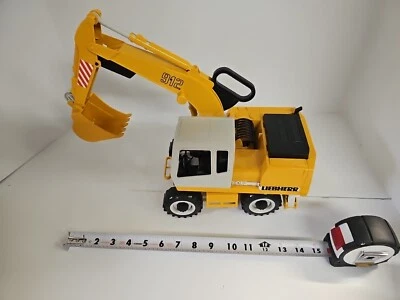 Excavadora LIEBHERR 912 de colección con acción giratoria todo plástico DETALLED Foto 1 de 4