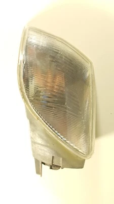 Intermitente delantero izquierdo peugeot 306 015501508lc 015501508 Foto 1 de 4