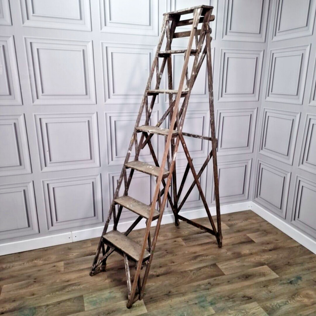 Escalera plegable de 2 escalones, decorativa, hermosa madera gris y  aluminio plateado, perfil ultra delgado, peldaños antideslizantes,  resistente y