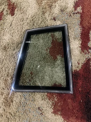 1981-1987 Chevy Monte Carlo RH Quarter Window Glass w Chrome - Image 1 of 3