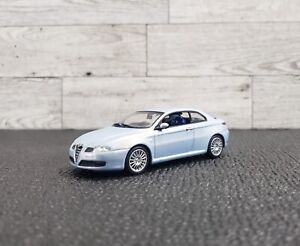 Minichamps 1:43  2003 Alfa Romeo GT  Blue Metallic 1/43 Scale Diecast Car