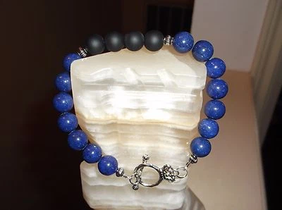 PULSERA HOMBRE 9 1/4" 10 MM AZUL LAPISLÁZULI Y NEGRO MATE ÁGATA CHAPADA EN PLATA CUENTAS  Foto 1 de 4