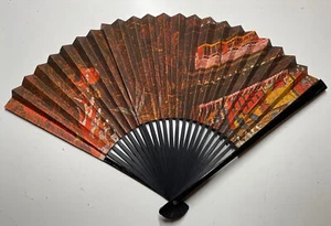 BEAUTIFUL VINTAGE PAPER CHINESE/JAPANESE HAND FAN CATHAY PACIFIC AIRLINES - Picture 1 of 5