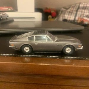 CORGI CLASSICS 1/36 JAMES BOND'S 1987 ASTON MARTIN V8 VANTAGE "NO TIME TO DIE" - Picture 1 of 8