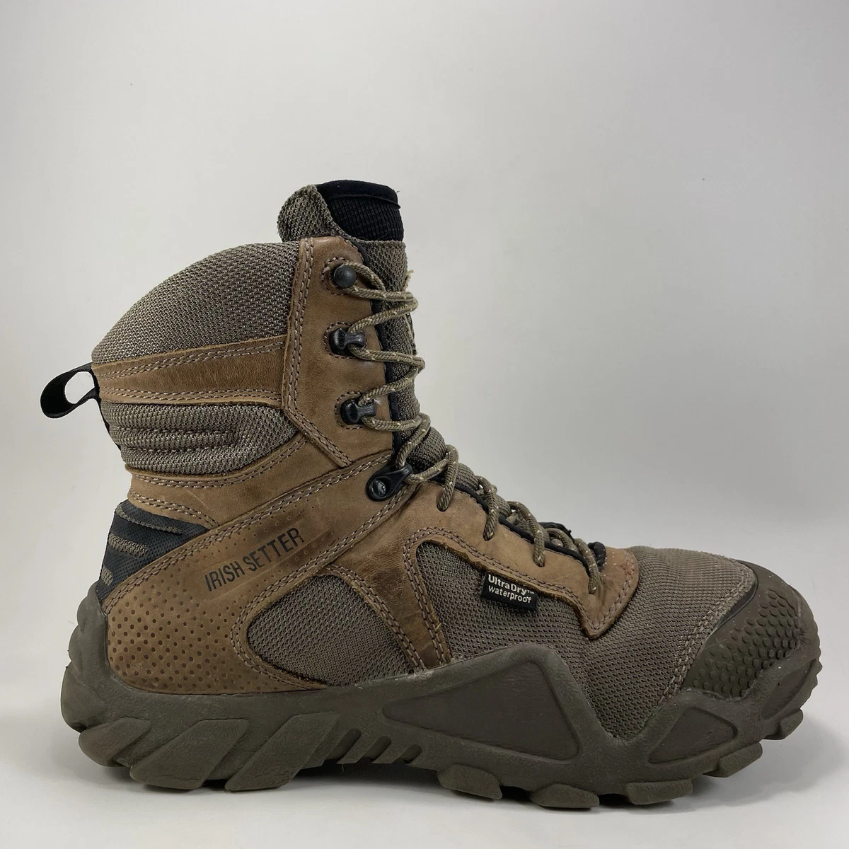 Bota Estilo Militar Con Tachuelas. | Tienda Online