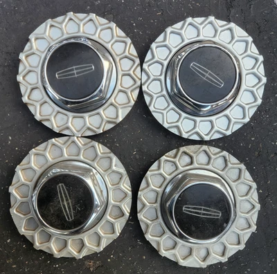 1991-1993 LIUNCOLN TOWN CAR OEM WHEEL CENTER CAP PNFCVC-1A096-AE - Image 1 of 4