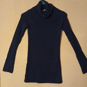Free people Black Turtleneck Womens Size M EUC Cotton Blend - Picture 1 of 8