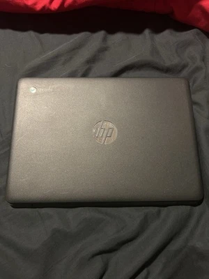 HP Chromebook 11 G5 11.6in. (16GB, Intel Celeron N, 2.1GHz, 4GB) Ultrabook - image 1 of 4