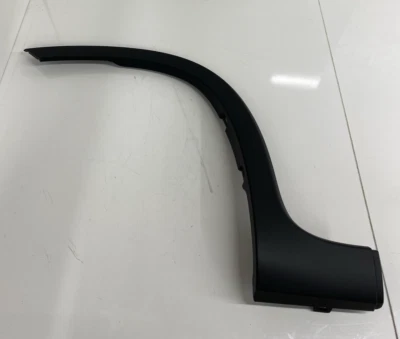 PO#8 Genuine OEM 2014-2017 Fiat 500L Fender Molding, Left Hand Side, 5QW85TZZAA - Image 1 of 4