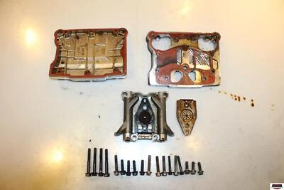 2016 Harley Davidson FLHTCU Electra Glide Rear Cylinder Head Cover 17572-99 Foto 1 de 4