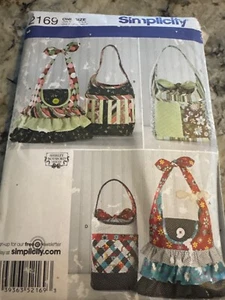 UNCUT! Tote Bags and Purses Sewing Pattern by Simplicity 2169 - Picture 1 of 2