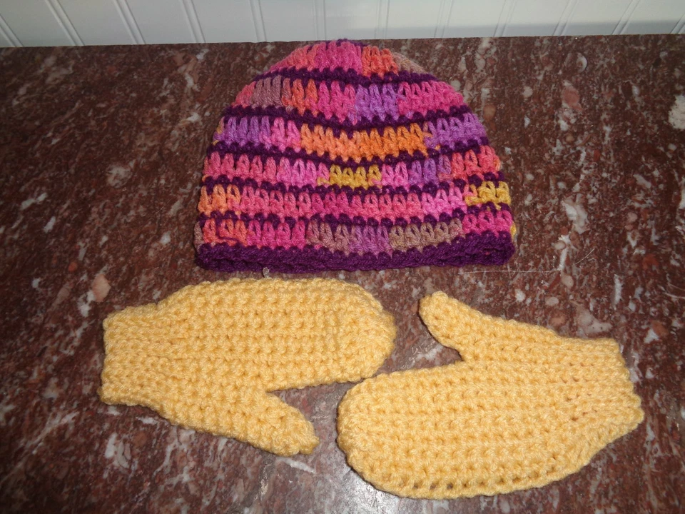 Juego de sombrero y mano de obra para niños de ganchillo a mano ~ NUEVO Foto 1 de 1