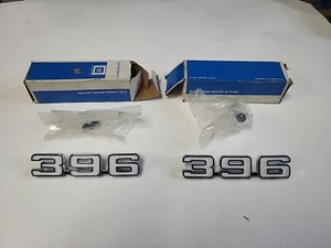 NOS 1969 Camaro 396 Fender Emblems Pair SS396 3953629 - Bild 1 von 5