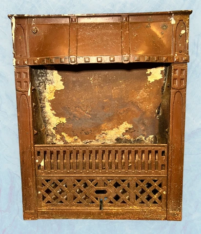 ANTIQUE CAST IRON GOTHIC ARTS & CRAFTS FIREPLACE SURROUND GAS INSERT 30.5 X 25” Cover