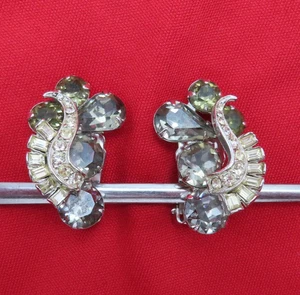 Orecchini strass bianchi vintage cristallo sfaccettato fumè trasparente 1,25 pollici 54h - Foto 1 di 11