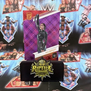Rhea Ripley WWE Panini Donruss Elite 2023 Viola /99 #76 - Foto 1 di 4
