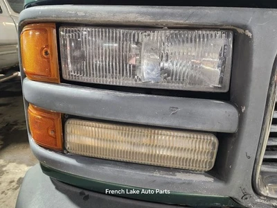 Passenger Right Headlight Composite Fits 96-02 SAVANA 1500 VAN 1288790 - Image 1 of 4